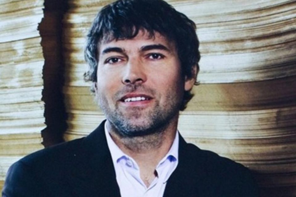 Телото на милијардерот извлечено од руина, лекарите се борат за животот на еден патник: Детали за трагедијата