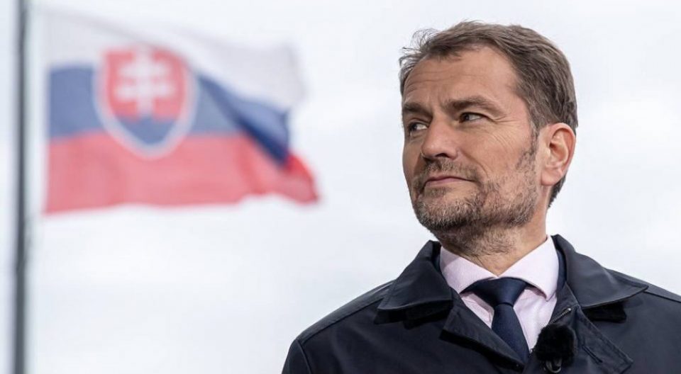 Падна првата европска влада поради скандал со вакцините