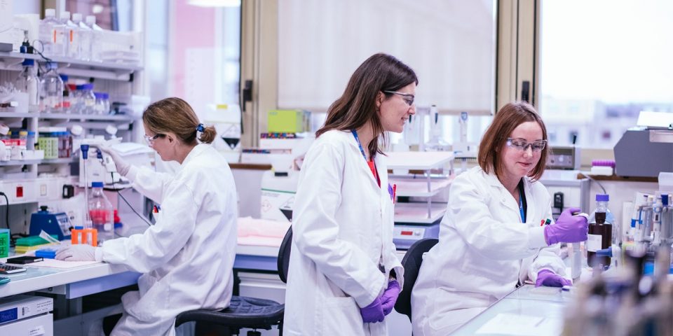 Сервиер осудена за лек за слабеење што се смета за одговорен за стотици смртни случаи