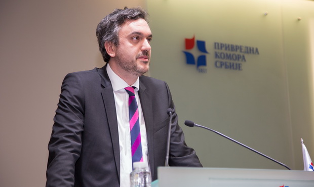 Бизнисмени од Македонија ќе се вакцинираат во Србија