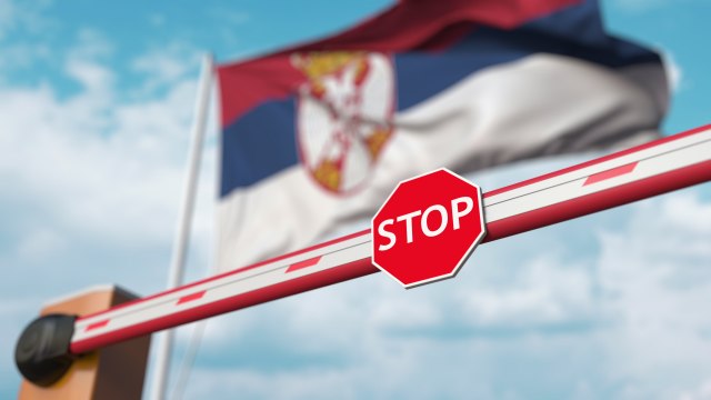 Кризниот штаб разјасни што се ќе биде затворено во Србија до понеделник