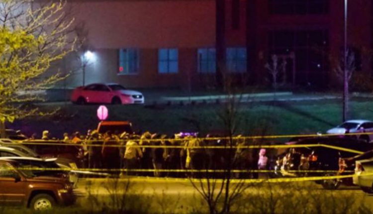 Пукање во Индијанаполис, осуммина се мртви, напаѓачот се самоубил