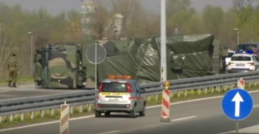 Се преврте воен камион со ракети, една ракета паднала на патот: Драма на обиколницата кај Белград