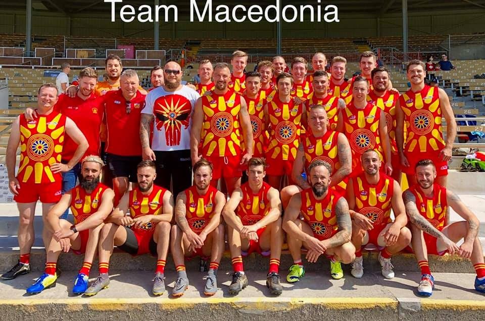 Дресот на „Macedonia suns“, рагби тим од Австралија