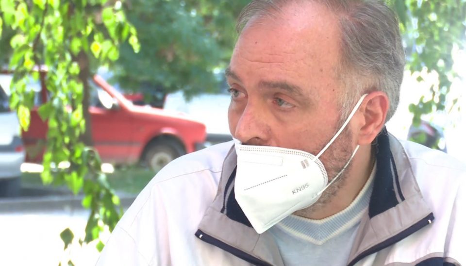 Го пакуваа во црна вреќа пред мои очи: Скопјанец раскажува за болното и морбидно искуство со лечењето од ковид во македонските болници