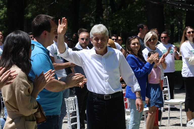 Николоски: ДУИ се враќа на корените, во 2001 година почнаа како зелена партија од планините и горите на Македонија