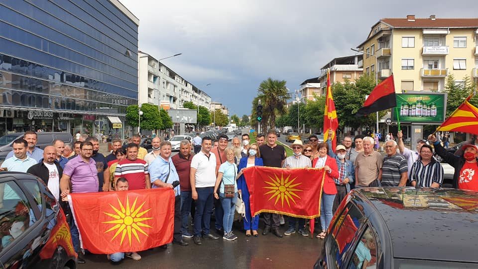 Дождот не може да ја спречи борбата за Македонија, трети ден Струмица е на улица