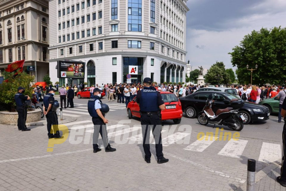 Блокирани ќе бидат неколку улици и булевари во Центар: Попладнево посебен сообраќаен режим