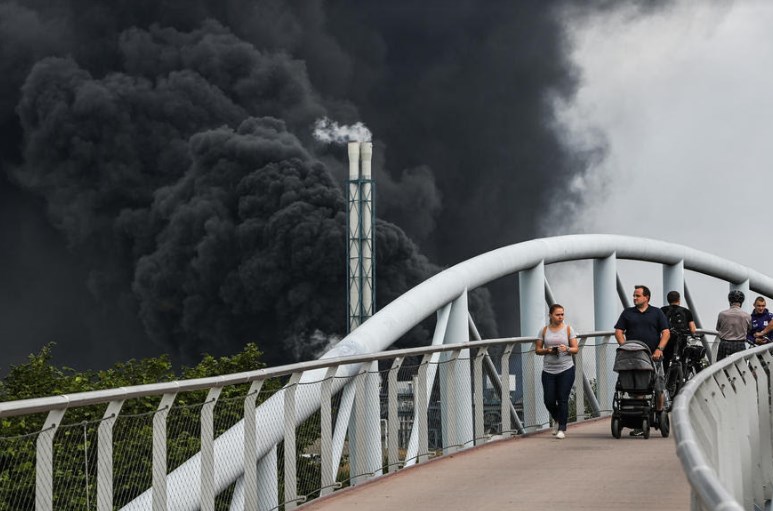 Вака изгледа Леверкузен по големата експлозија