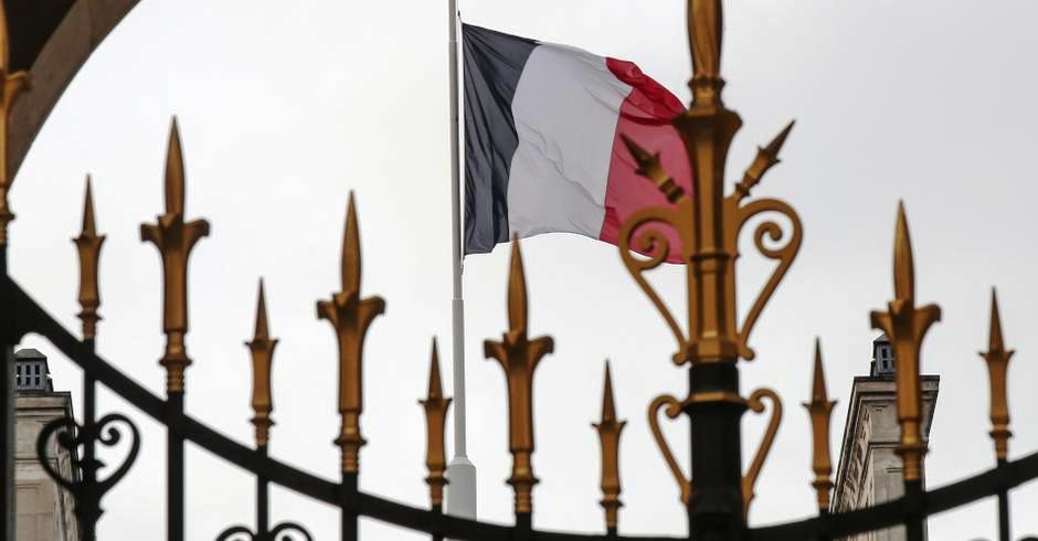 Макрон: Франција не планира да воведе анти-ковид тестови за патниците од ЕУ