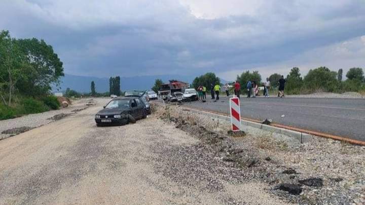 Еден загинат и тројца повредени во сообраќајката кај болницата „Св. Еразмо“