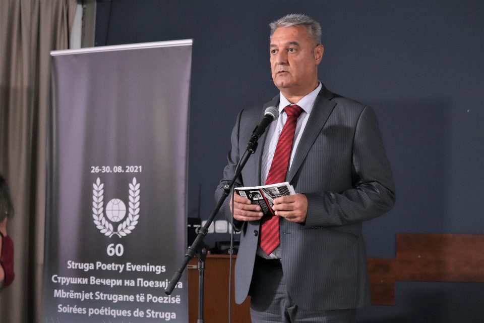 „Во прегратките на љубовта“ на Емил Попорданоски ја доби наградата „Стојан Христов“ на СВП
