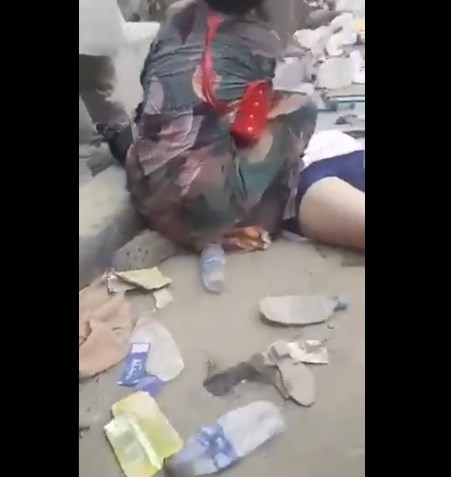 Вознемирувачко видео: Крвови на аеродромот во Кабул