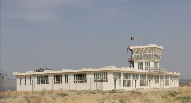 Талибанците го зазедоа аеродромот во Кундуз