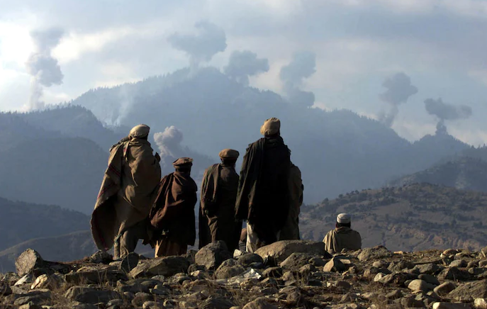 Во Авганистан се организира вооружен отпор, командантот Масуд бара оружје од САД за да се бори против талибанците