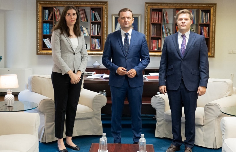 Ќе ги засилуваат врската меѓу иселениците и татковината: Османи се сретна со новоизбраните „дипломати за дијаспора“