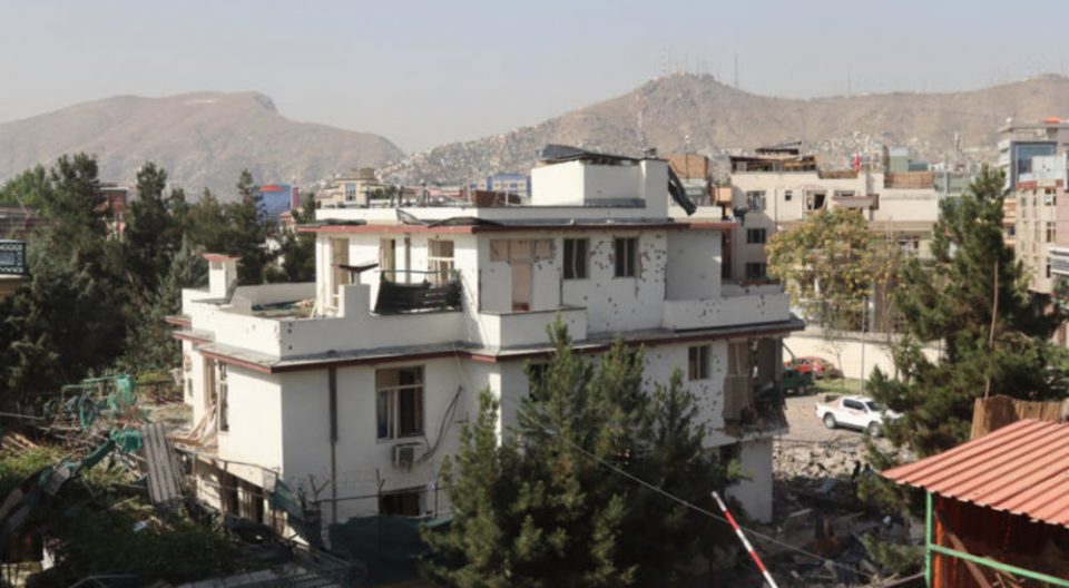 Нападнат домот на авганистанскиот министер за одбрана, 8 загинати и 20 ранети