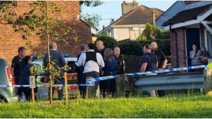 Во англискиот град Плимут убиени пет лица, загинал и напаѓачот