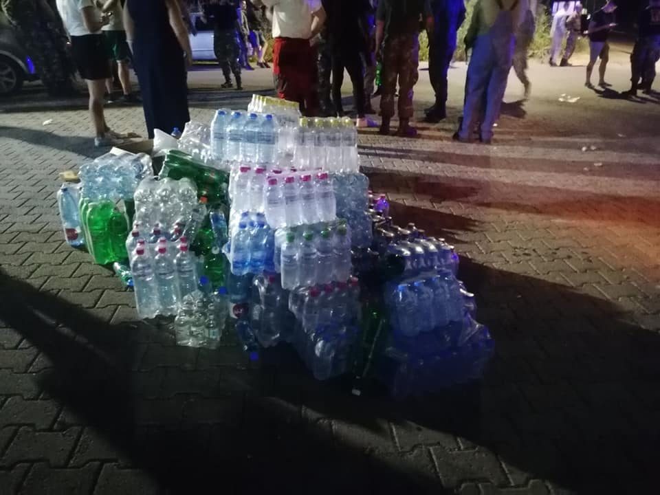 Донирајте вода, сокови, конзервирана храна, средства за лична хигиена: Пунктови во ЗОО, Нано бар Скопје и кај отец Оливер Петровски