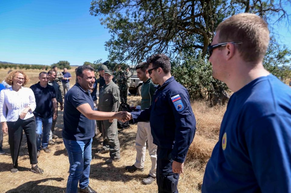 По 3 дена на море, Заев им заблагодари на пожарникарите: Вечно ќе се памети помошта која живот значи