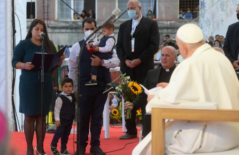 Папата побара да нема предрасуди кон Ромите