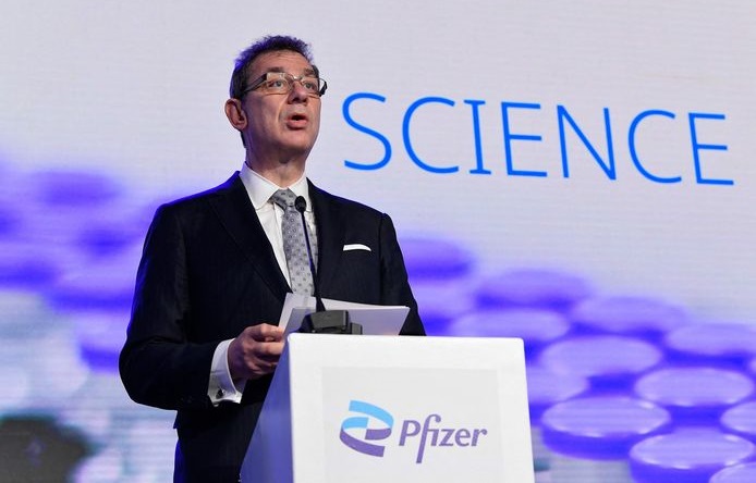 Директорот на „Фајзер“ најавува дека ќе треба годишна вакцинација против Ковид-19