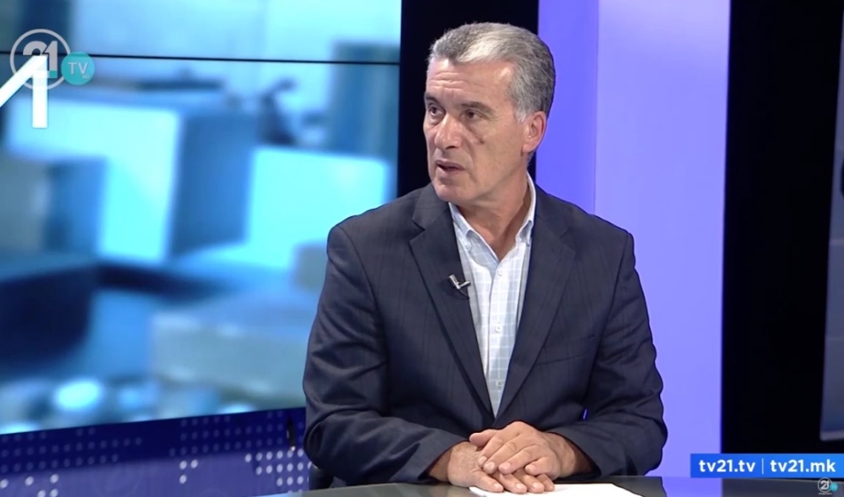 Антикорупционерот Бајрами обвинува: Политиката сè уште не ги трга рацете од судството