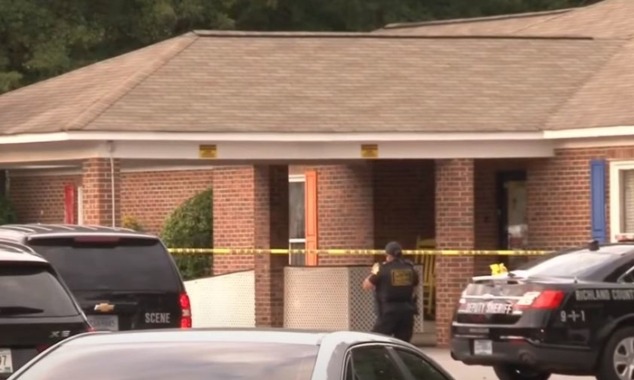 Близначиња пронајдени мртви – цели 9 часа поминале во автомобил на паркинг пред градинка во САД