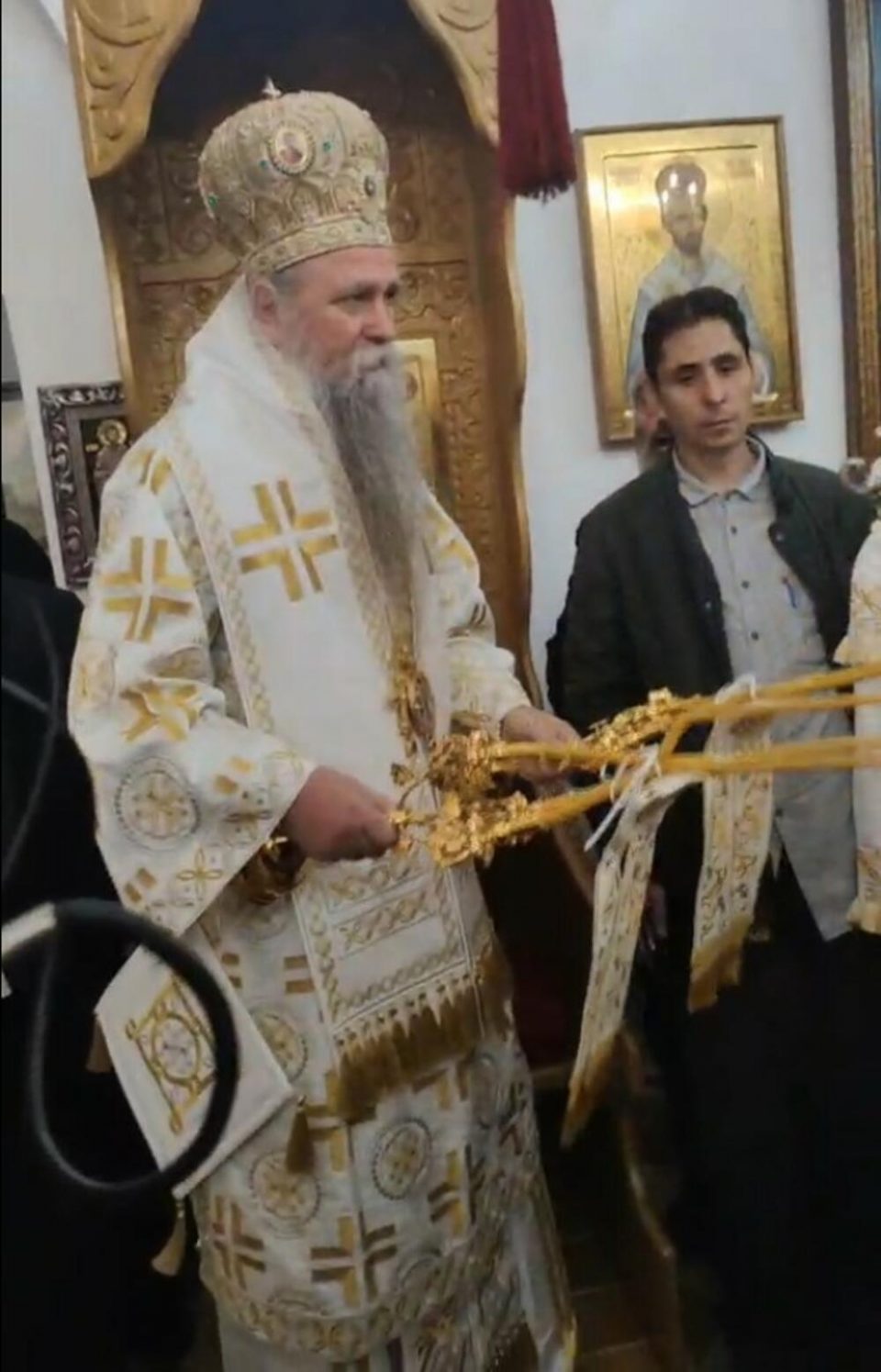 Заврши церемонијата за устоличување на митрополитот црногорско-приморски Јоаникиј
