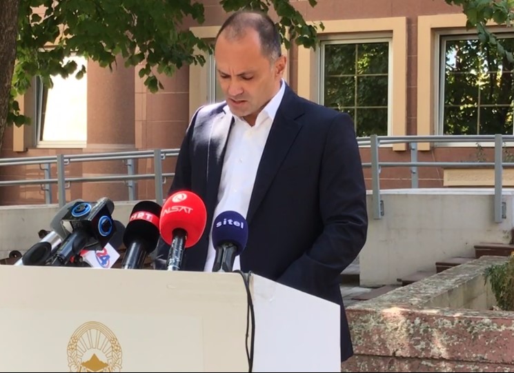ВО ЖИВО: Прес-конфренција на министерот за здравство Филипче