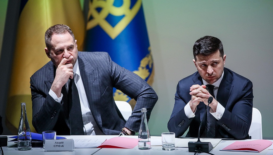 Зеленски најави „силен одговор“ по обидот за атентат врз неговиот советник