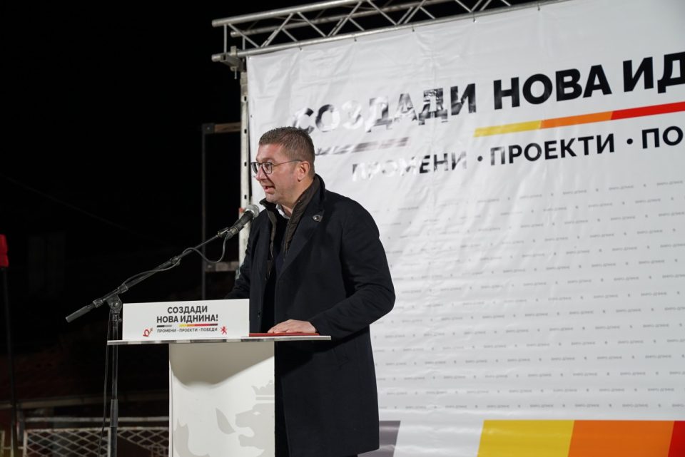 Мицкоски: Ако Заев е сигурен дека ќе ги добие изборите, зошто на 4 дена пред избори врши поткуп на 160 фирми