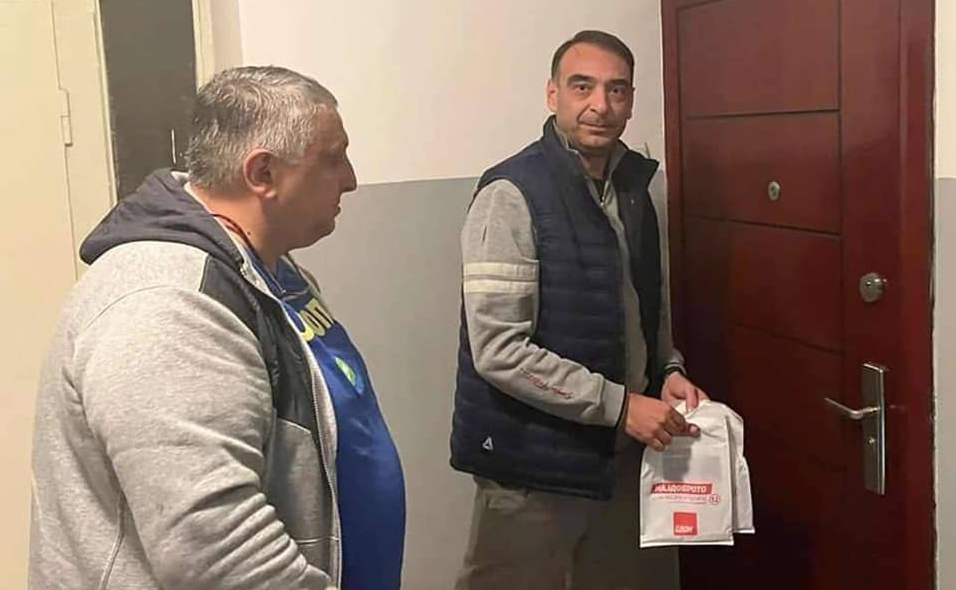 Командантот на скопските пожарникари секојдневно изигрува партиски војник на СДСМ