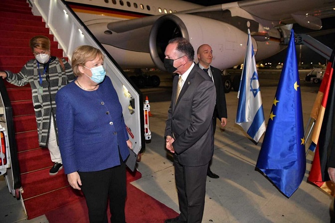 Германската канцеларка Меркел во проштална посета на Израел