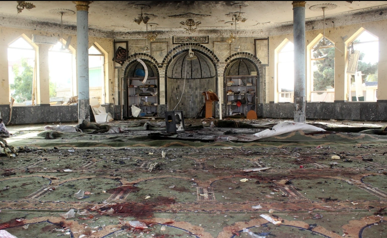 Исламска држава се пофали дека го извршила нападот врз џамијата во Авганистан