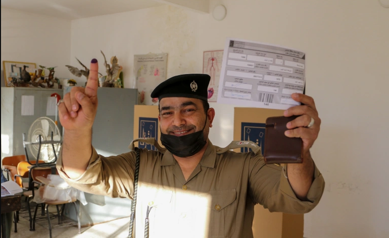 Во Ирак предвреме гласаат војници, затвореници и раселени лица