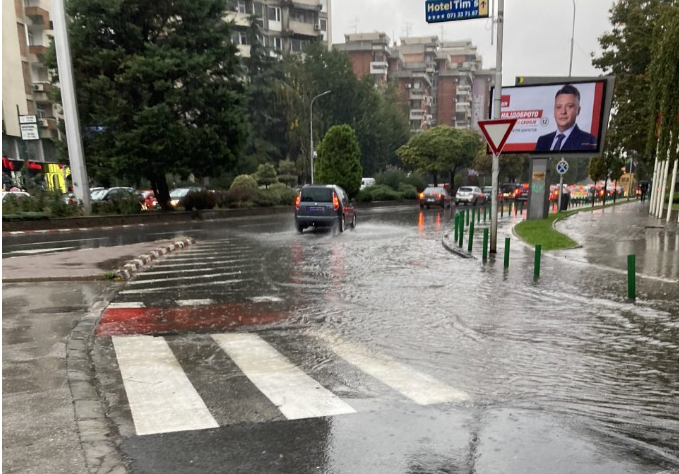 Шилегов, гумени чизми имам, ама кајчено Охрид ми е