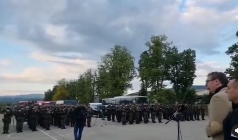 Вучиќ порача на жандармеријата да биде на готовс, му ја пееја „Христос Бог“