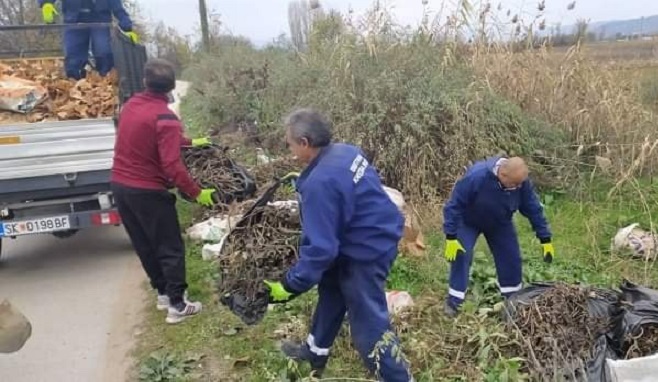 Се расчистува депонијата на дел од ул. „Речиште“ во Драчево која се создаваше со години