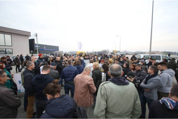 Со протест почна изградбата на метро во Белград