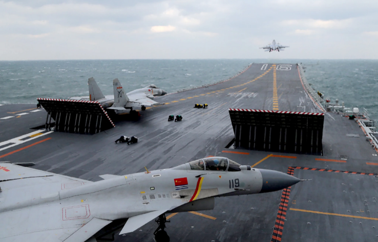 Кинеската армија почна маневри во близина на Тајван како одговор на посетата на американските конгресмени