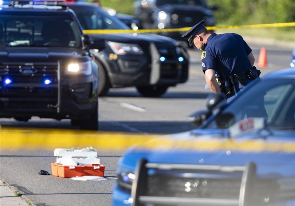 Тинејџер уби тројца ученици во Мичиген