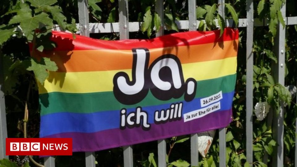 Од 1 јули легални истополовите бракови во Швајцарија