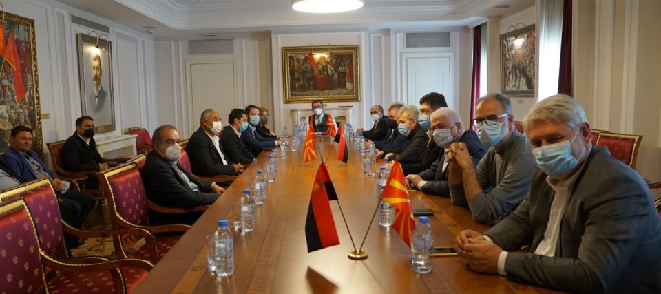 Мицкоски ја доби поддршката од Коалицијата „За обнова на Македонија“ за натамошните чекори во промена на власта