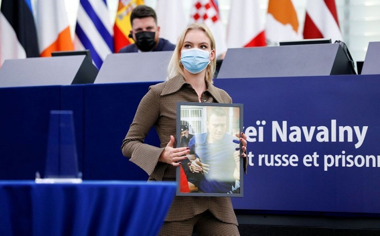 Ќерката на Навални бара од ЕУ да реагира против режимот на Путин