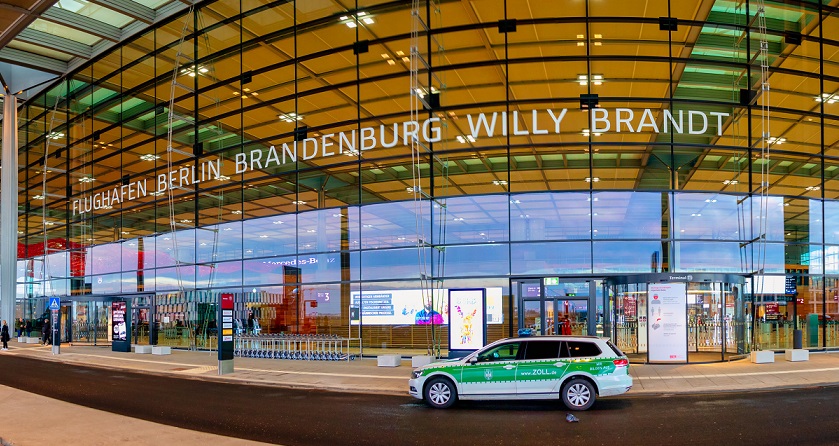 Германија ги затвора границите за патниците од Велика Британија