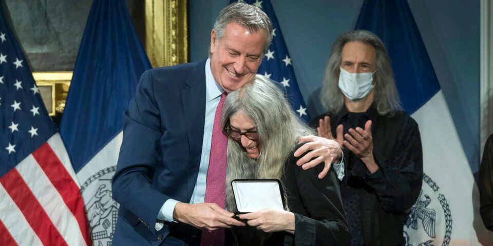 Голема чест за музичарката и поетеса: Пети Смит го доби клучот од градот Њујорк