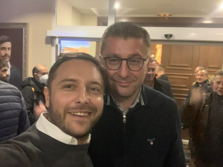 Поддршка за Мицкоски и од партискиот портпарол: Да ја води ВМРО-ДПМНЕ во нови победи и да не отстапува од принципите