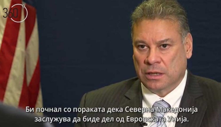 Ескобар ја поздравува „флексибилноста“ на Владата во Скопје, но… сега не е време за пат до Софија