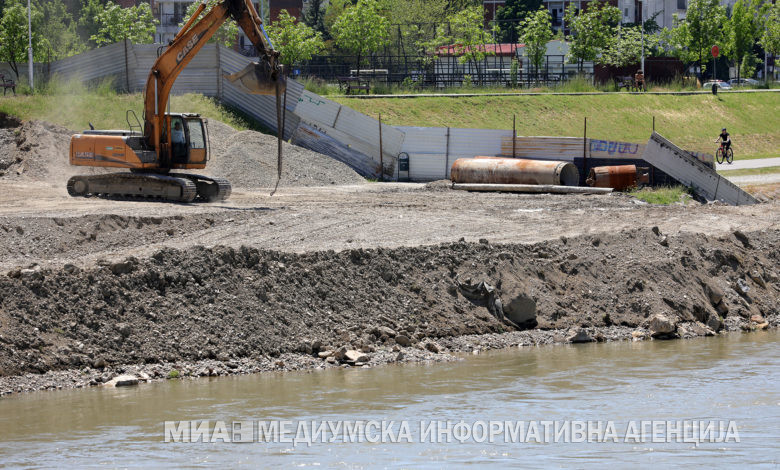 Андоновски: Скандалозно е што СДСМ и Шилегов проектирале мостови, а не ја решиле експропријацијата, сега тие мостови завршуваат на приватен имот